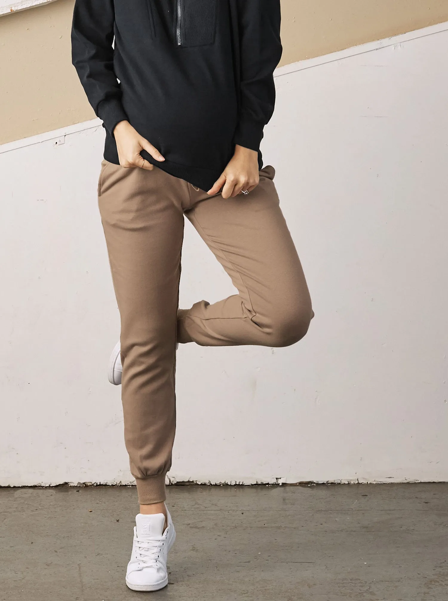 Calla Maternity Sweatpants in Iced Coffee