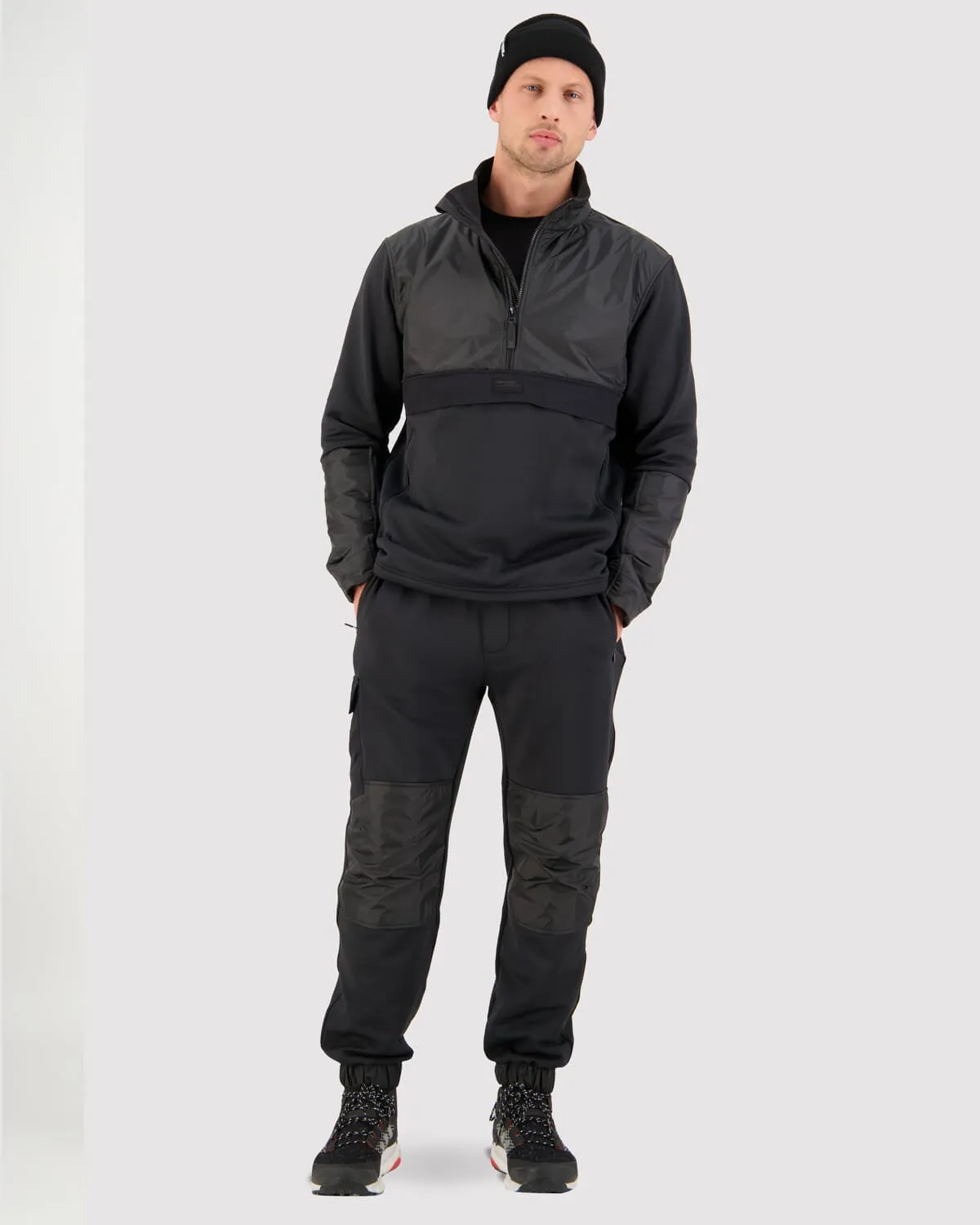 Decade Merino Fleece Pullover - Black