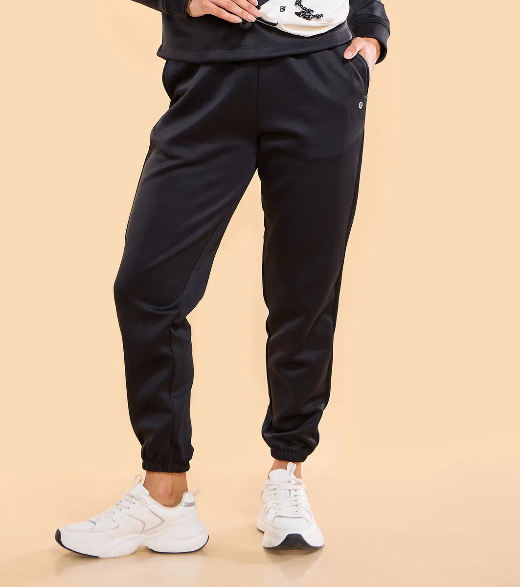 Enamor A404 Fleece Jogger Relax Fit High-Rise Fleece Jogger With Adjustable Drawsting.