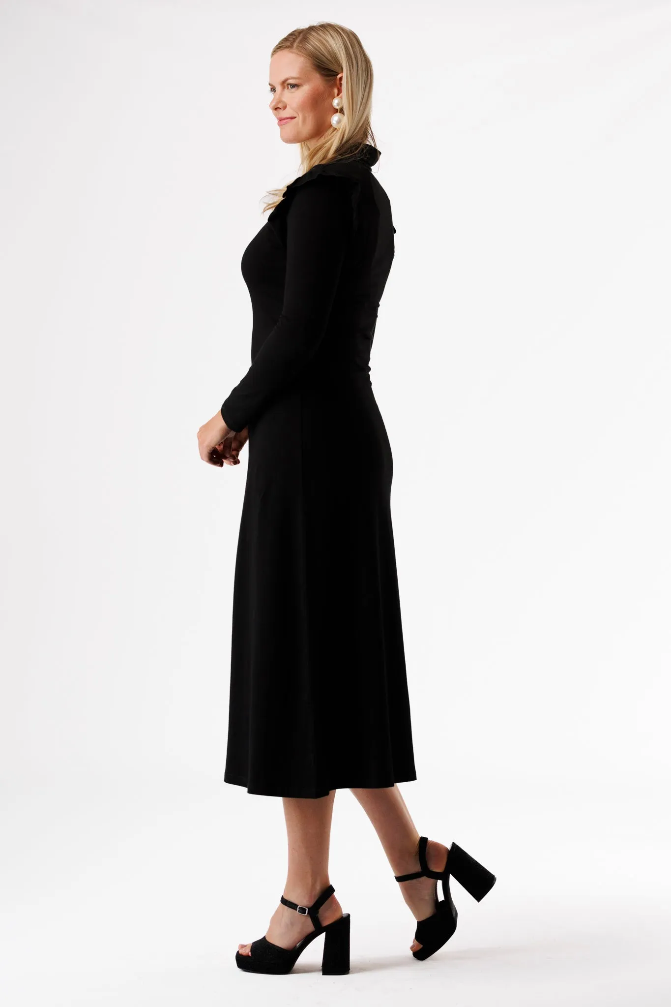 The Daisy Dress - Black